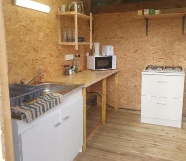 Pluherlin Ski Chalet | Cabane insolite La Goupil - Proche Rochefort-en-Terre