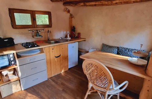 Labastide-de-Virac Cottage | Cabane "La Fée des Bois"