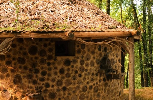 Saint-Amand-de-Coly Cabin | Cabane La Machòta 4 persons