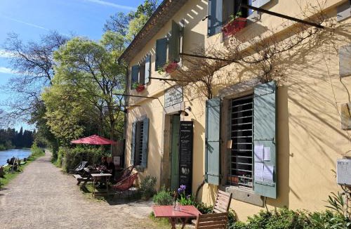 Carcassonne Other | Cabane Le Nid - CANAL DU MIDI