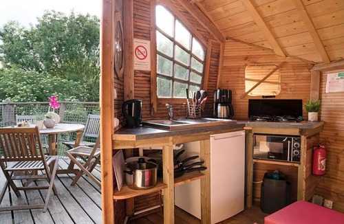 Maisons-Laffitte House | Cabane Love 1 room sleeps 5
