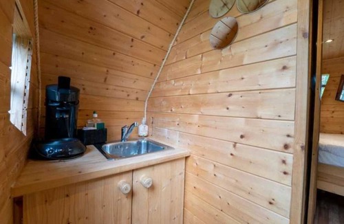 Chassenard Cabin | Cabane - Piscine - eecedc