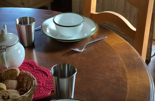 Nans-sous-Sainte-Anne Cabin | Cabane Pour Famille ou Entre Amis, Vacances Nature
