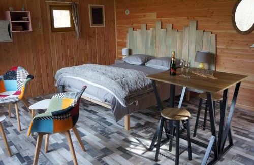 Lourdoueix-Saint-Pierre House | Cabane-Spa Cocon du Gast