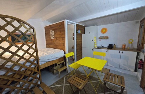 Nort-sur-Erdre Cabin | Cabane sur l'eau