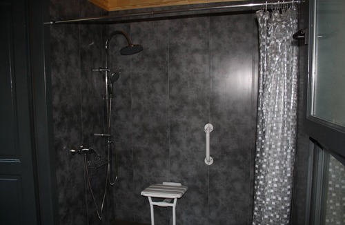 Chamberet Cabin | Cabane taboo