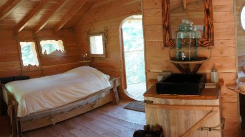 La Tour-dʼAuvergne Ski Chalet | Cabanes des Volcans