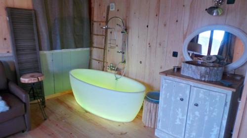 Colleville House | Cabanes flottantes et gîtes au fil de l'eau
