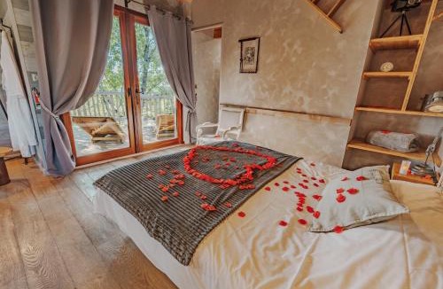 Capdrot Hotel | cabanes perchees dans les arbres