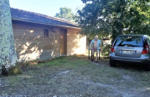 Andernos-les-Bains Cabin | Cabanon Sous les Chênes