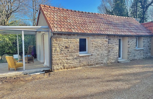 Louannec House | Cabatous: small stone house