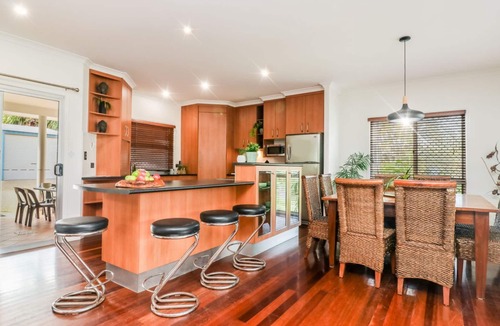 Agnes Water House | CABBAGE PALM LODGE !