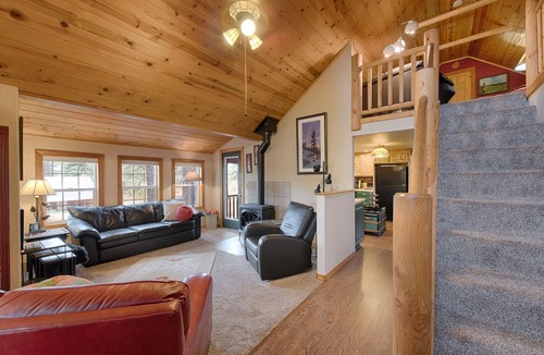 McCall House | Cabernet Cottage - Your McCall Adventure Basecamp