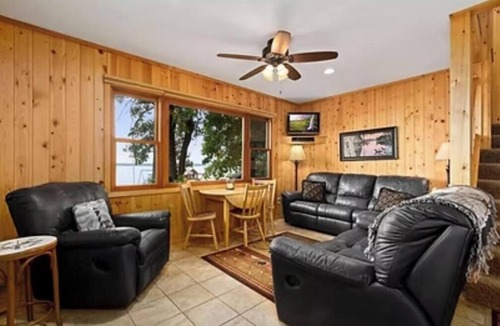 Pine River Cabin | Cabin 1 at Heath's Resort