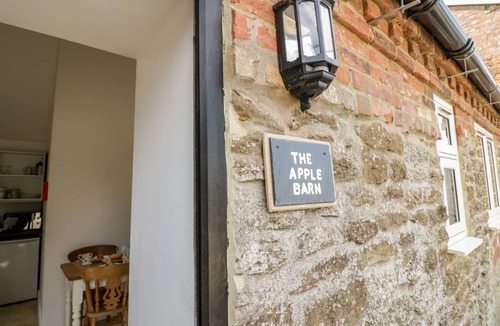 Daventry Cottage | Cabin ∙ 1 bedroom ∙ 2 guests