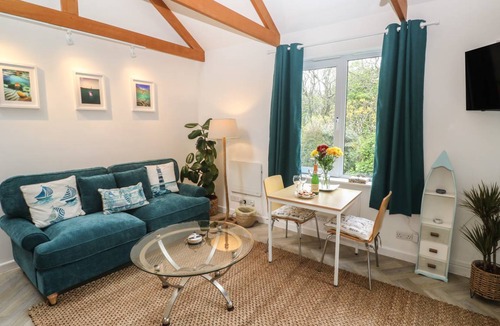 Praa Sands Cottage | Cabin ∙ 1 bedroom ∙ 2 guests