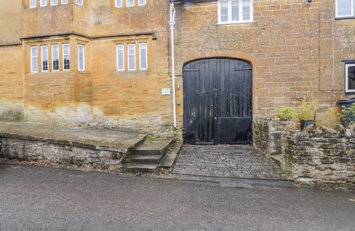 Norton Sub Hamdon Cottage | Cabin ∙ 1 bedroom ∙ 3 guests