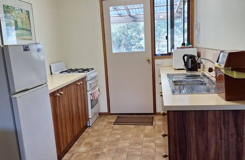 Jamieson Cabin | Cabin 1- Emerald Park