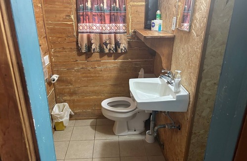 Ponderosa Pines Cabin | Cabin 1 - Grandview Cabins