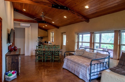 Uvalde Cabin | Cabin 1 of 7 With Private River Access to the Nueces River