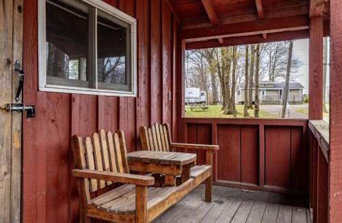 Russell House | Cabin 1