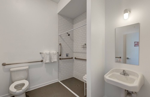 River West Apartment | Cabin 106 by 747 Lofts