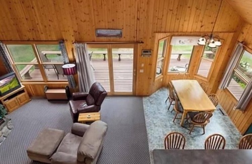 Pine River Cabin | Cabin 11 at Heath's Resort