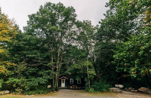 Columbia House | Cabin, 16 Bunks, Kitchen, Bathroom