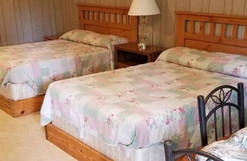 Piedmont Cabin | Cabin 2 2 double beds