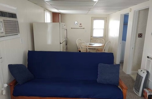 Monticello Cabin | Cabin 2 at Dockside Lake Resort