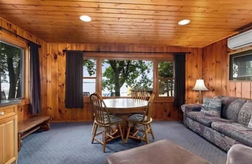 Pine River Cabin | Cabin 2 at Heath's Resort