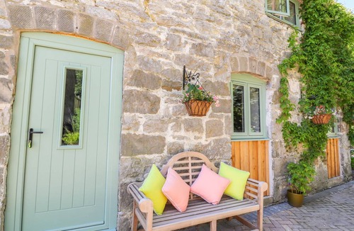 Mold Cottage | Cabin ∙ 2 bedrooms ∙ 6 guests