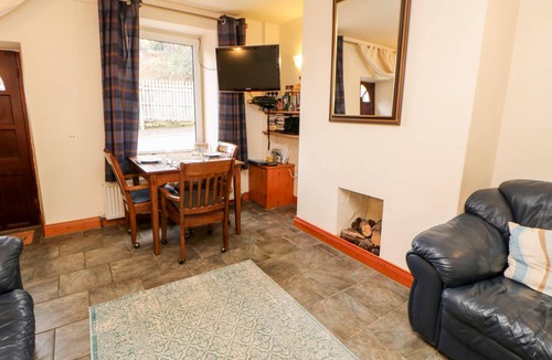 Haltwhistle Cottage | Cabin ∙ 2 bedrooms ∙ 4 guests