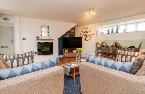 Marazion Cottage | Cabin ∙ 2 bedrooms ∙ 4 guests