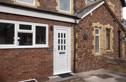 Watchet Cottage | Cabin ∙ 2 bedrooms ∙ 4 guests