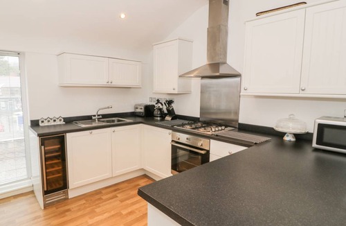 Rhyd-y-clafdy Cottage | Cabin ∙ 2 bedrooms ∙ 5 guests