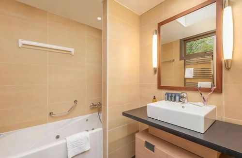 Les Barils Cottage | Cabin ∙ 2 bedrooms ∙ 4 guests