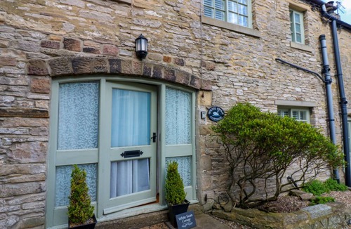 Middleham Cottage | Cabin ∙ 2 bedrooms ∙ 4 guests