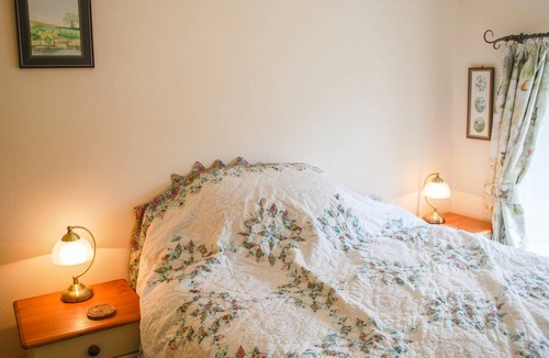 Middleham Cottage | Cabin ∙ 2 bedrooms ∙ 3 guests