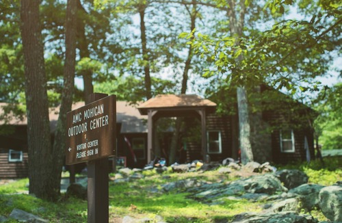 Columbia Cabin | Cabin, 2 Bunkbeds, Shared Bathroom