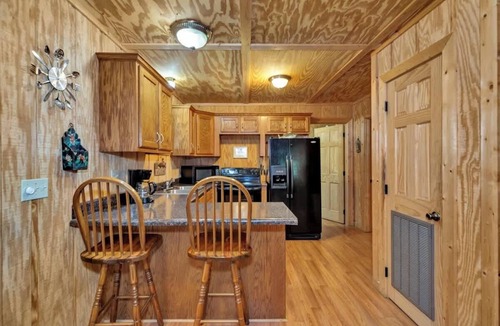 Langston Cabin | *Cabin #2 @ Fisherman's Landing (boat shelter)*