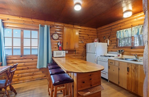 Emily Cabin | Cabin #2 - Half Moon Resort