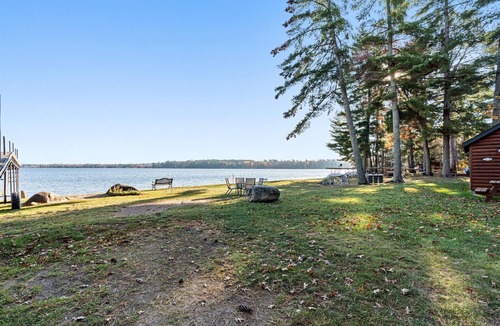 Emily Cabin | Cabin #2 - Half Moon Resort