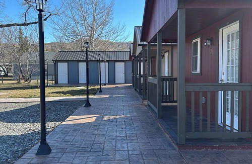 Rapelje Cabin | Cabin 2 in lovely Reed Point with AC