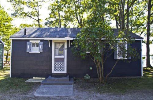 Carp Lake House | Cabin #2 - M Den cabin