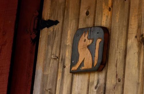 Russell House | Cabin 2