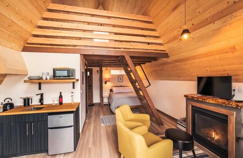 Stevenson Cabin | CABIN 2 WITH RIVER VIEW