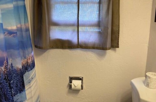 Helena Cabin | Cabin 25 - The Ski Lodge