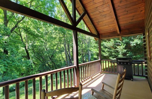Galax Cabin | Cabin 295- Trail's End