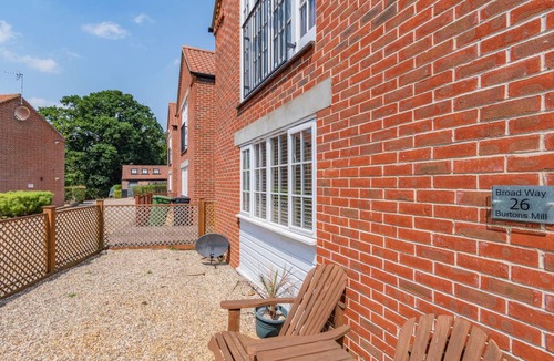 Stalham Cottage | Cabin ∙ 3 bedrooms ∙ 6 guests
